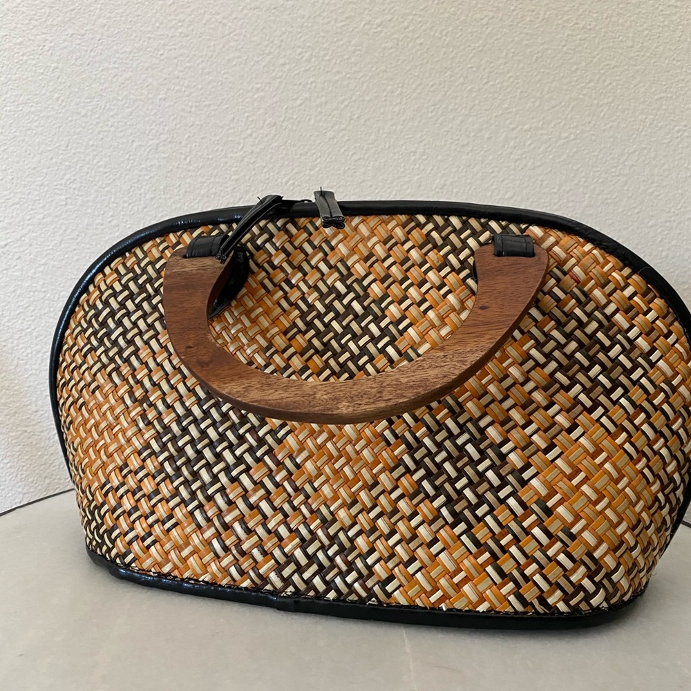 Wood faux leather wicker handbag